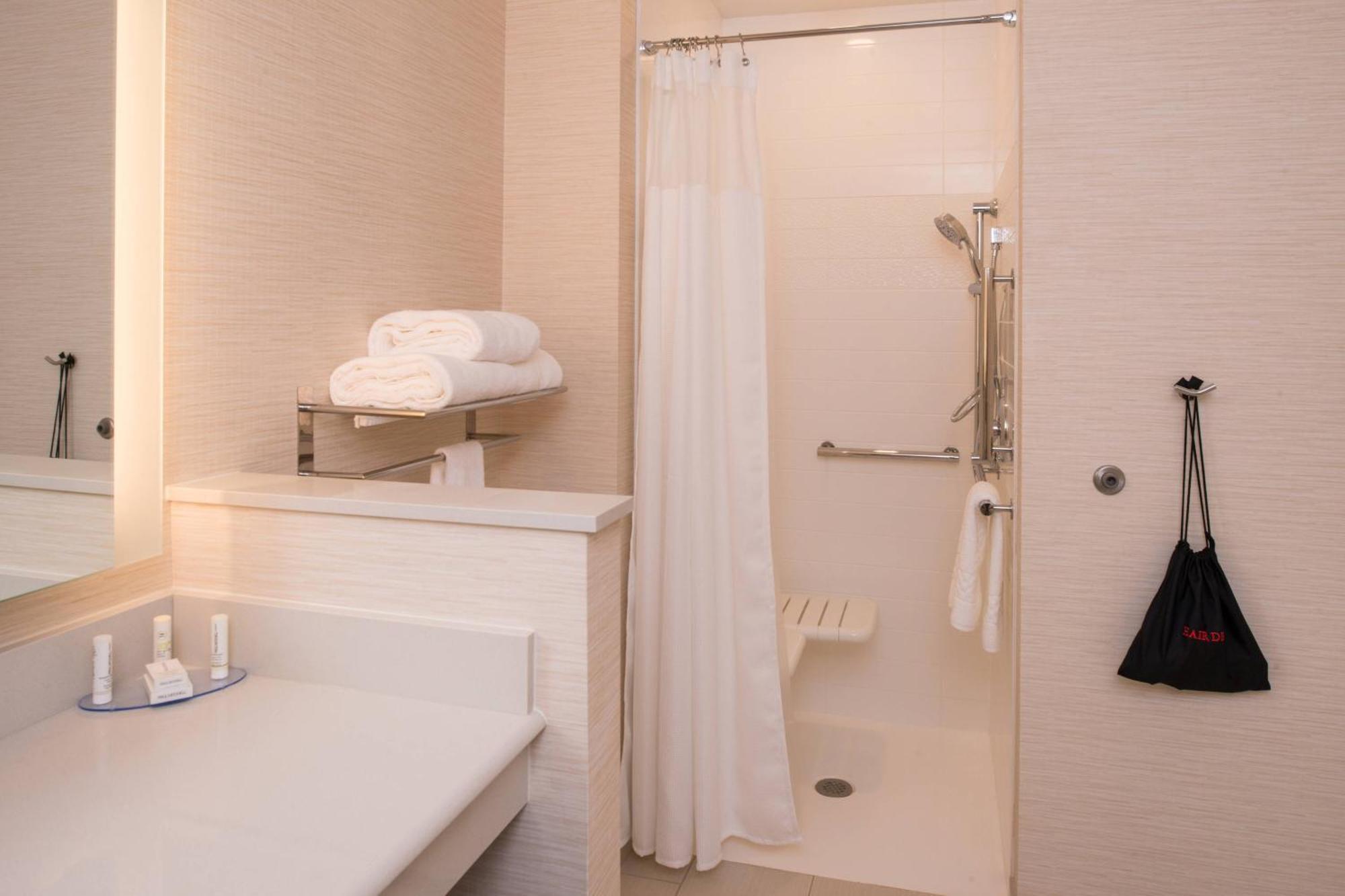 Fairfield Inn & Suites By Marriott Akron Stow Экстерьер фото